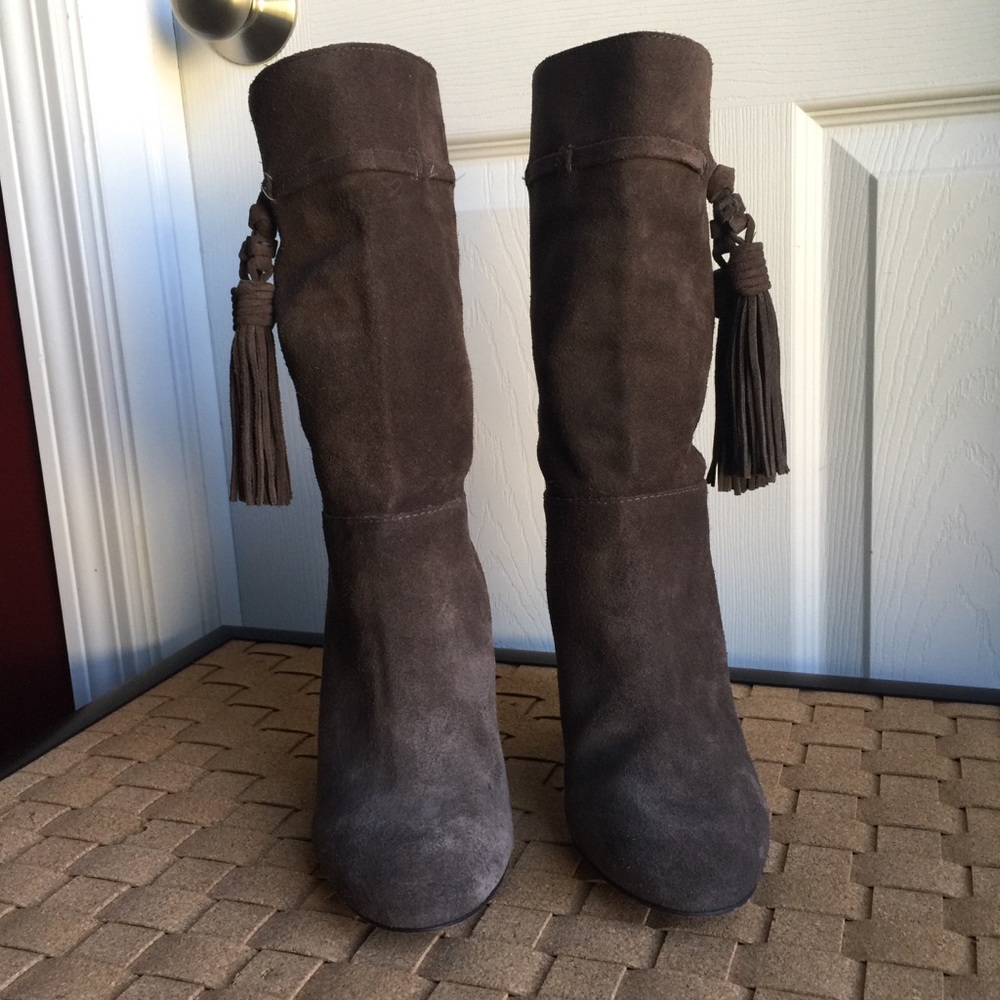 Vince Camuto Brown Fermel Slouch Tassel Bo…